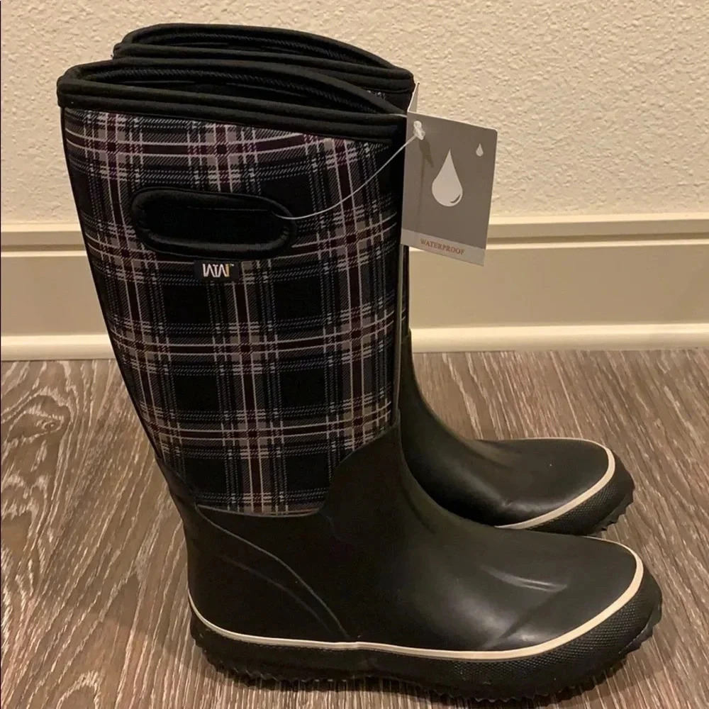 Wander The World Waterproof Boots Lattice color Size 5 New